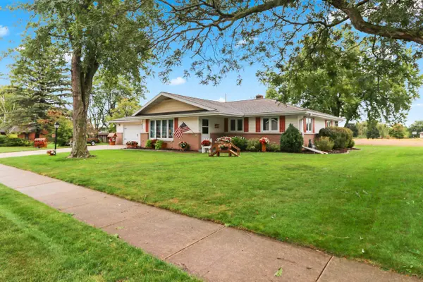233 E NATIONAL AVE, Brillion, WI 54110