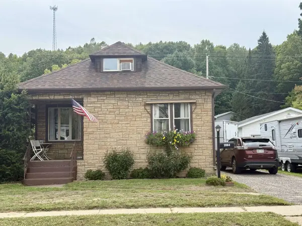 2064 RIVER ST, Niagara, WI 54151