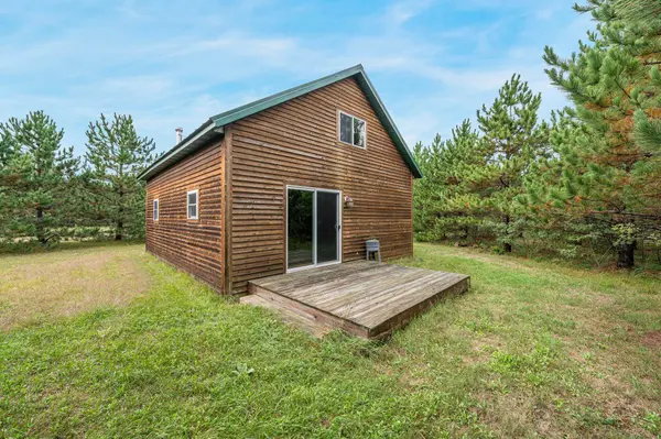 1055 8TH AVE, Hancock, WI 54943