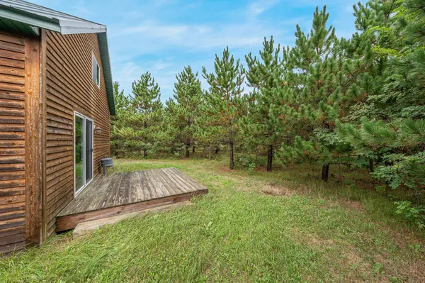 1055 8TH AVE, Hancock, WI 54943