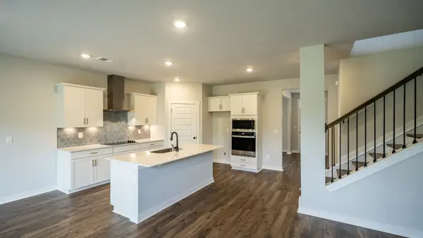4300 Scarlet Court, Columbia, TN 38401