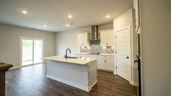 4300 Scarlet Court, Columbia, TN 38401