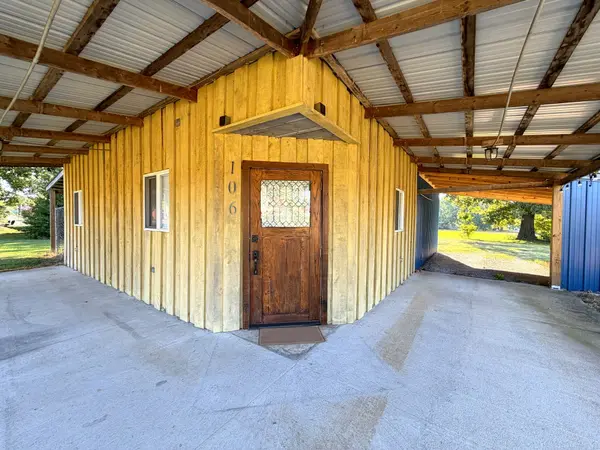 106 Main St, Hazel, KY 42049