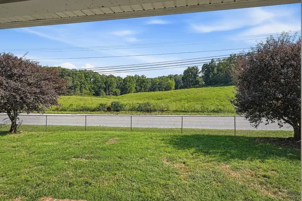 3863 York Hwy, Gainesboro, TN 38562