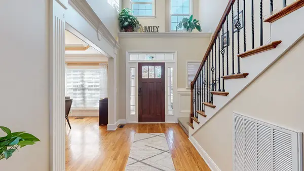 5344 Saint Ives Dr, Murfreesboro, TN 37128