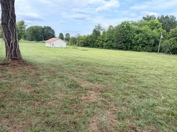 505 5th St, Hazel, KY 42049