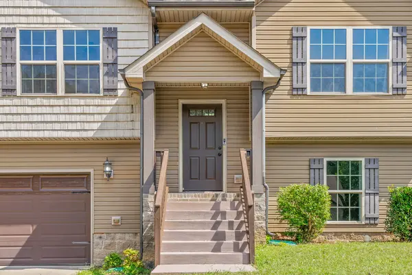 449 Cyprus Ct, Clarksville, TN 37040
