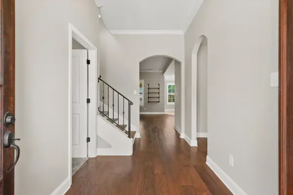 110 LAUREL GLEN DR, Oakland, TN 38060