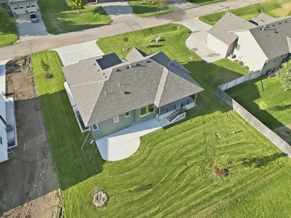3414 N Deer Rdg, Rose Hill, KS 67133