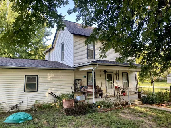 623 N Line, Belle Plaine, KS 67013