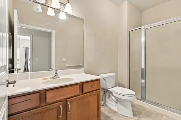 1354 N Sandy Creek CIR #4, Nixa, MO 65714
