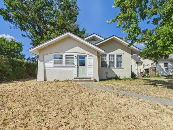 824 W Main ST, Cabool, MO 65689