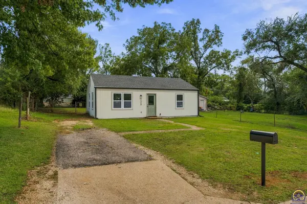 3308 SE Girard ST, Topeka, KS 66605