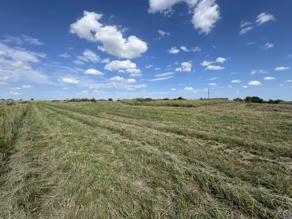 8 Acres M/L NE 82nd St, Topeka, KS 66617