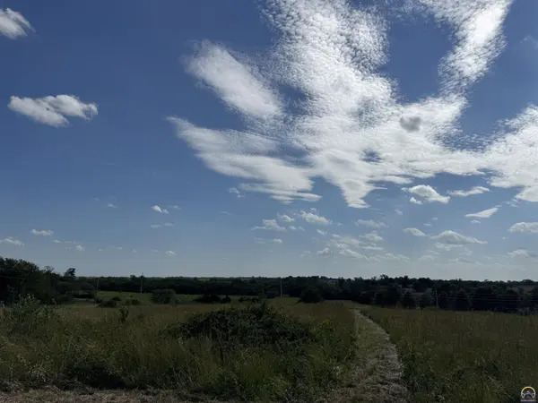 8 Acres M/L NE 82nd St, Topeka, KS 66617