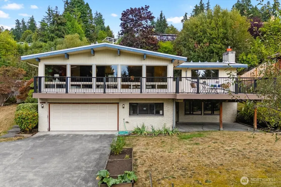 17207 76th AVE W, Edmonds, WA 98026