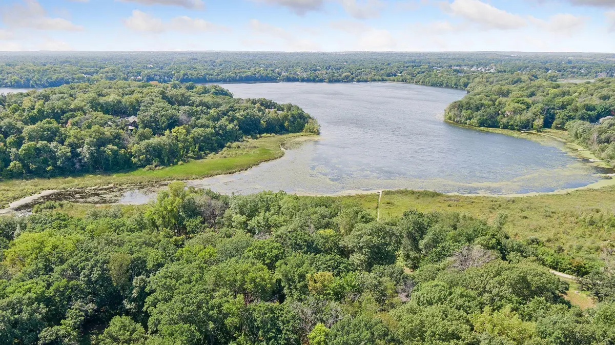 4 Thrush LN, North Oaks, MN 55127