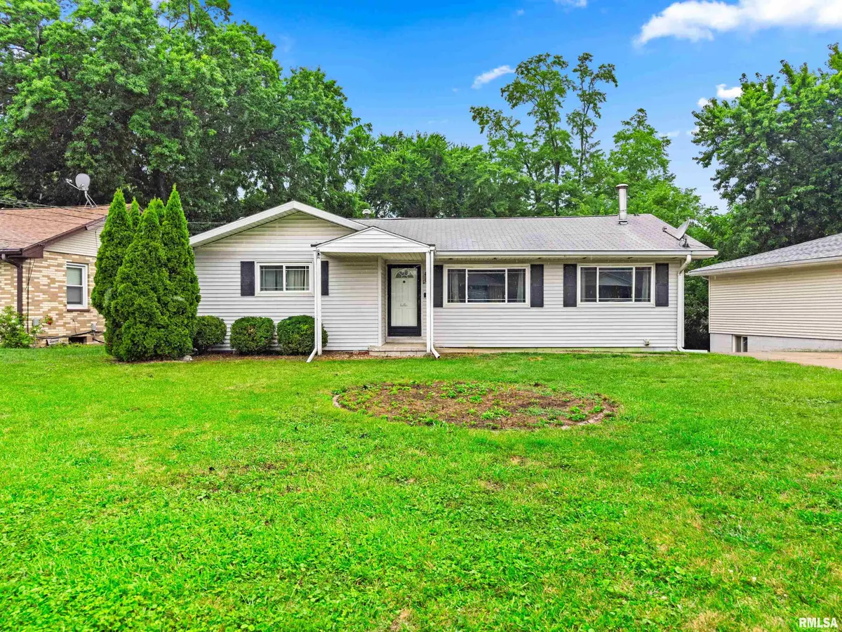 1205 N CORONADO DR, Peoria, IL 61604