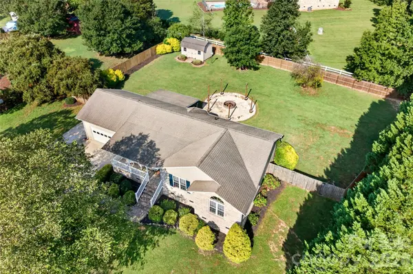 267 Carrington LN, Salisbury, NC 28146