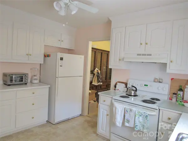 2514 Oxford CIR, Lancaster, SC 29720