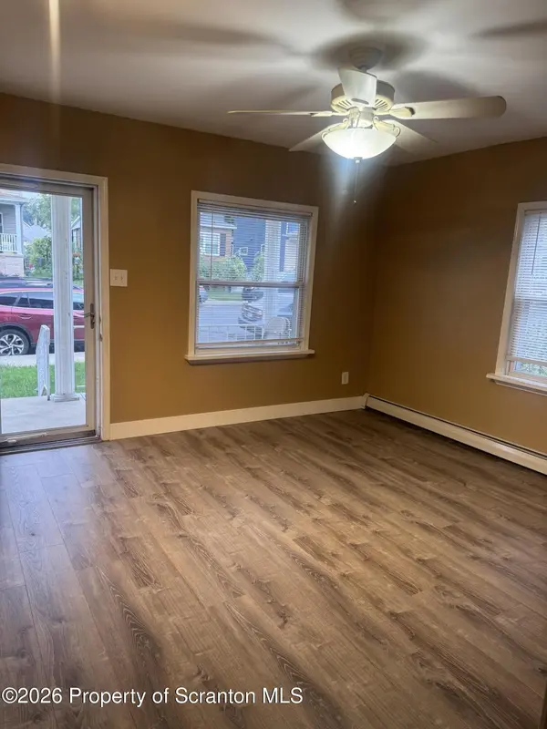 1275 Loomis AVE, Taylor, PA 18517
