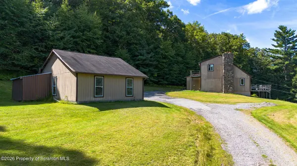 45 Louis LN, Wyoming, PA 18644