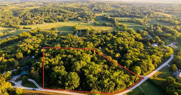 11325 Deer Haven LN, Excelsior Springs, MO 64024