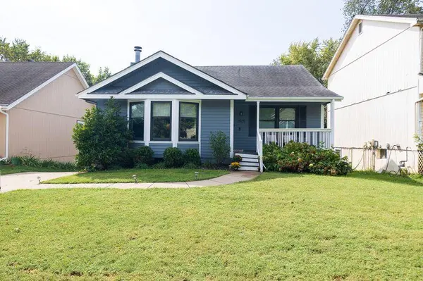 1505 NW 63 TER, Kansas City, MO 64118