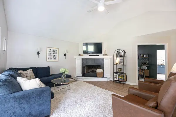 1505 NW 63 TER, Kansas City, MO 64118