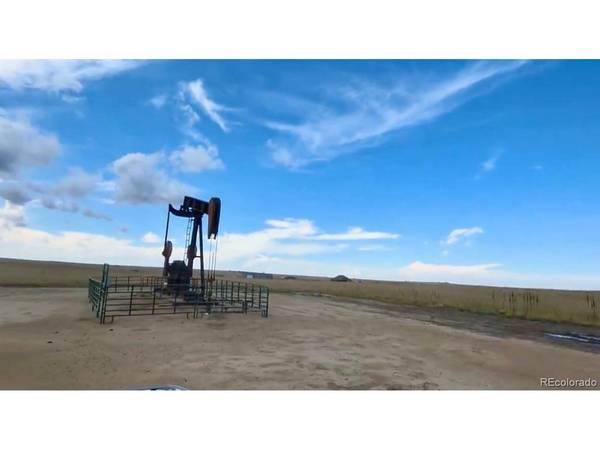 44225 Wolf Creek, Bennett, CO 80102