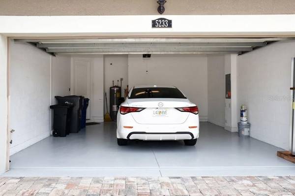 5233 BLOSSOM CV, Bradenton, FL 34211