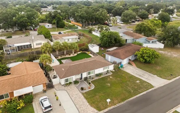 6027 43RD TER N, Kenneth City, FL 33709