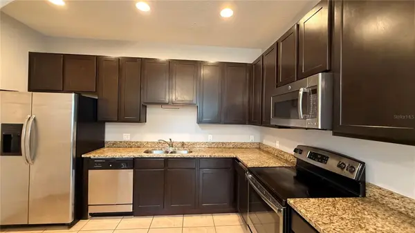 2381 SEVEN OAKS DR, St Cloud, FL 34772