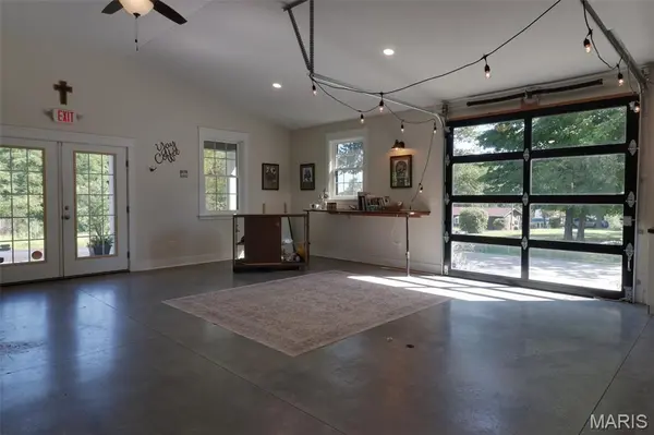 419 Olive ST, Villa Ridge, MO 63089