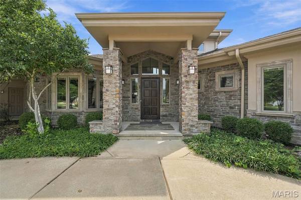 12864 Willow Pond CT, Des Peres, MO 63131