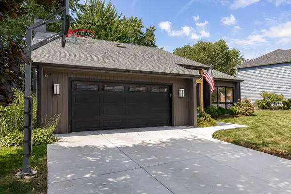 6092 Brookline CT, Lisle, IL 60532