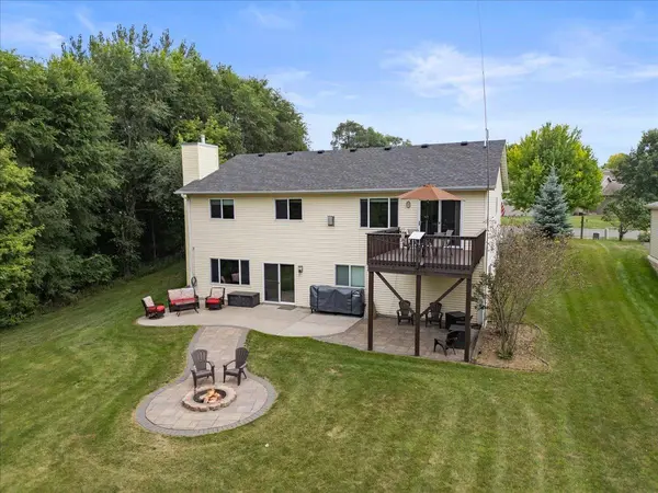 921 Aspen LN, Montrose, MN 55363