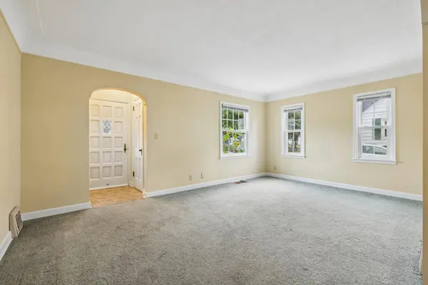 4064 Xenwood AVE S, Saint Louis Park, MN 55416