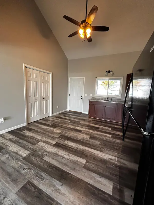 1206 W 9th ST, New Richmond, WI 54017