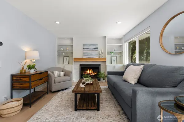 4830 88th PL SE, Mercer Island, WA 98040