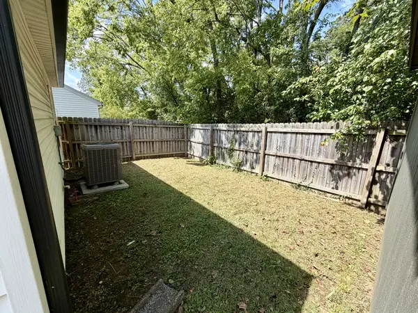704 Maple Pl, Nashville, TN 37216