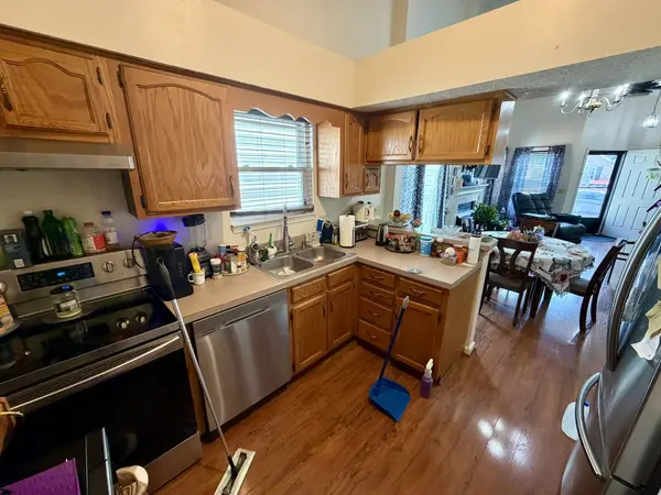 704 Maple Pl, Nashville, TN 37216