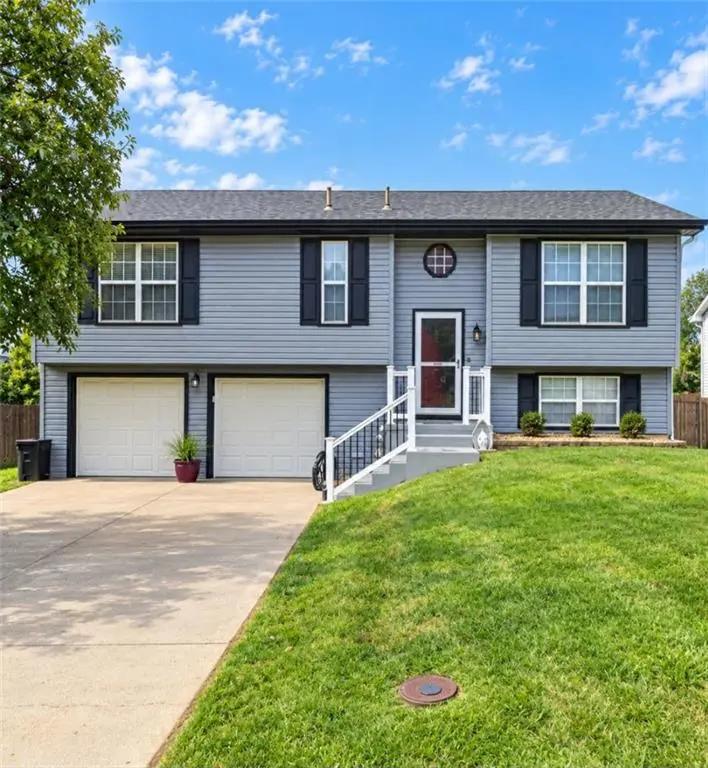 2431 Rock Island ST, St Joseph, MO 64504