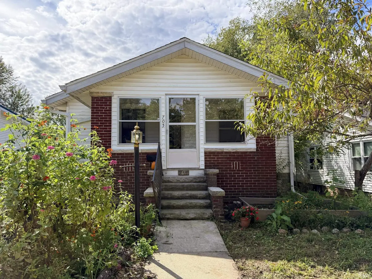 705 W Wylie ST, Bloomington, IN 47403-7403