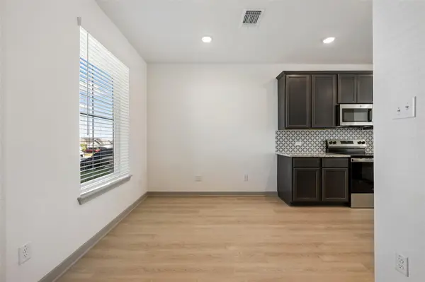 270 Boatright BLVD, Jarrell, TX 76537