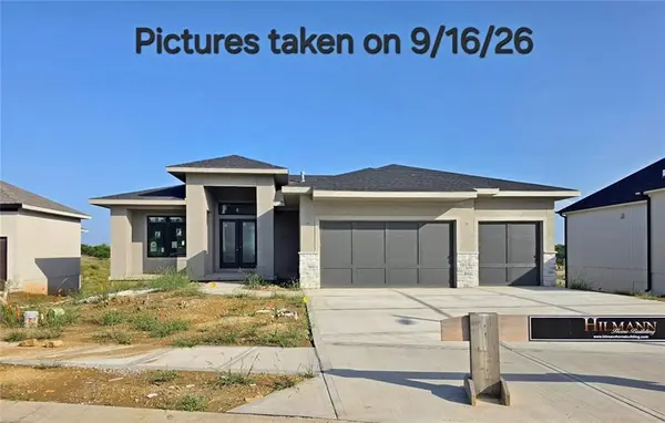11283 S Sunray DR, Olathe, KS 66061