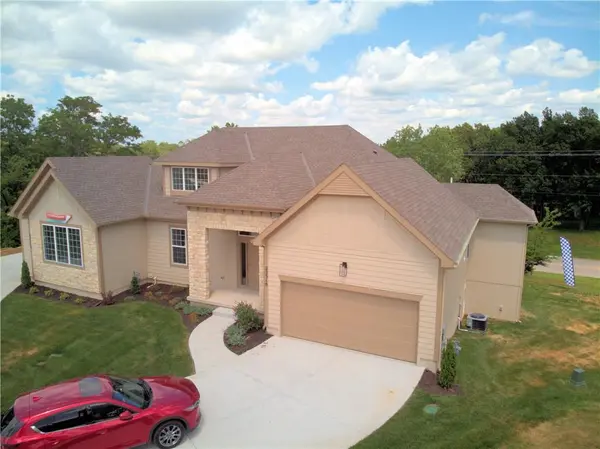 22310 W 76th Street ST, Shawnee, KS 66227
