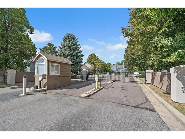 10868 W Dumbarton, Littleton, CO 80127