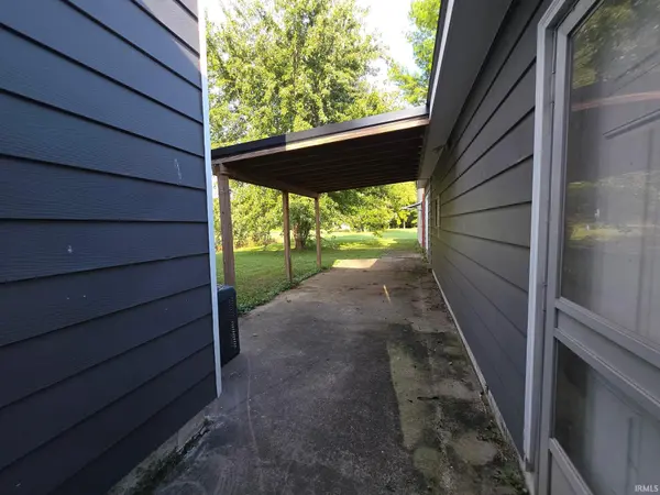 504 N Main ST, Patoka, IN 47666