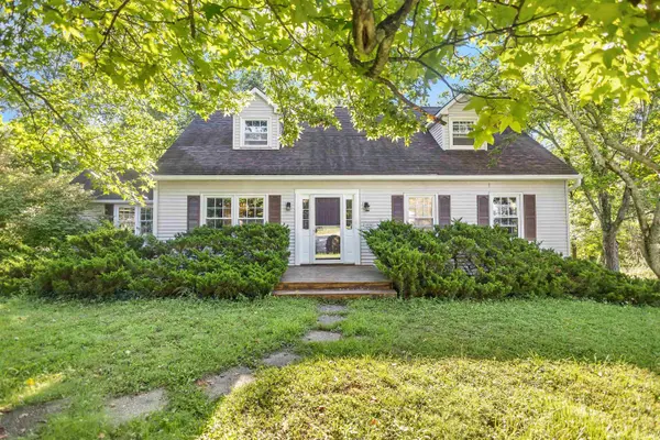4520 E Cambridge CT, Bloomington, IN 47408-7408